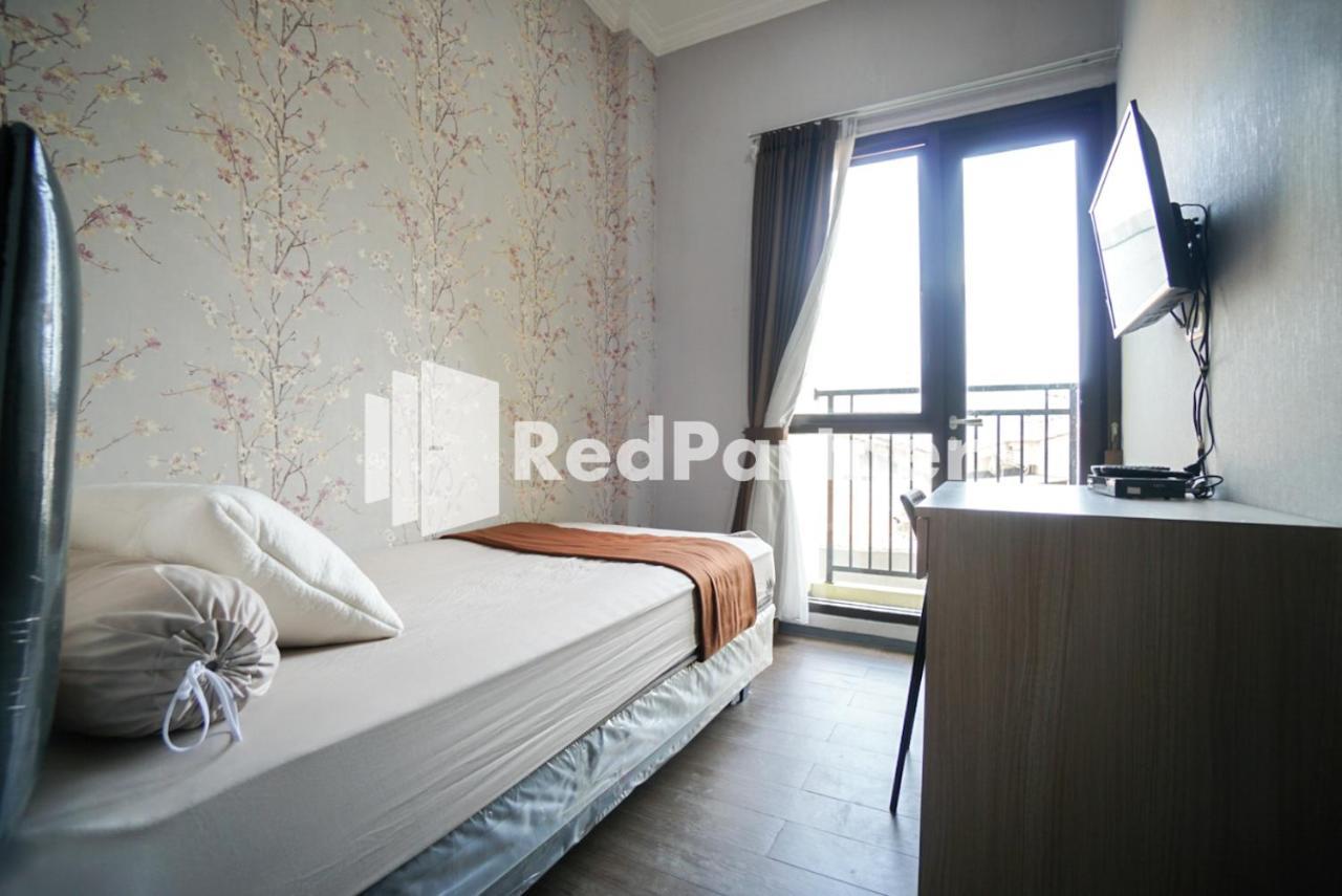 Toba Mansion Syariah Near Benhil Redpartner Hotell Jakarta Exteriör bild