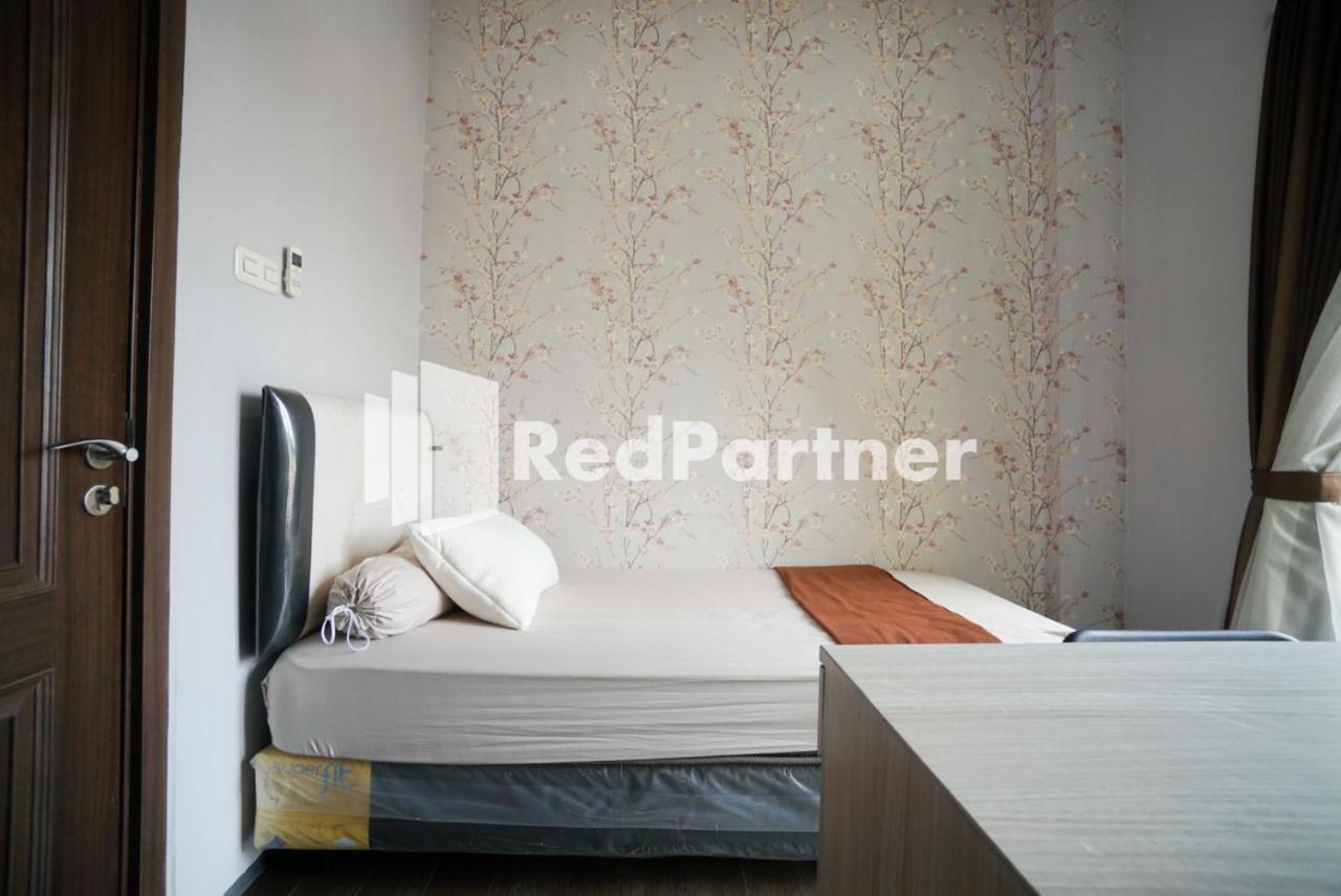 Toba Mansion Syariah Near Benhil Redpartner Hotell Jakarta Exteriör bild