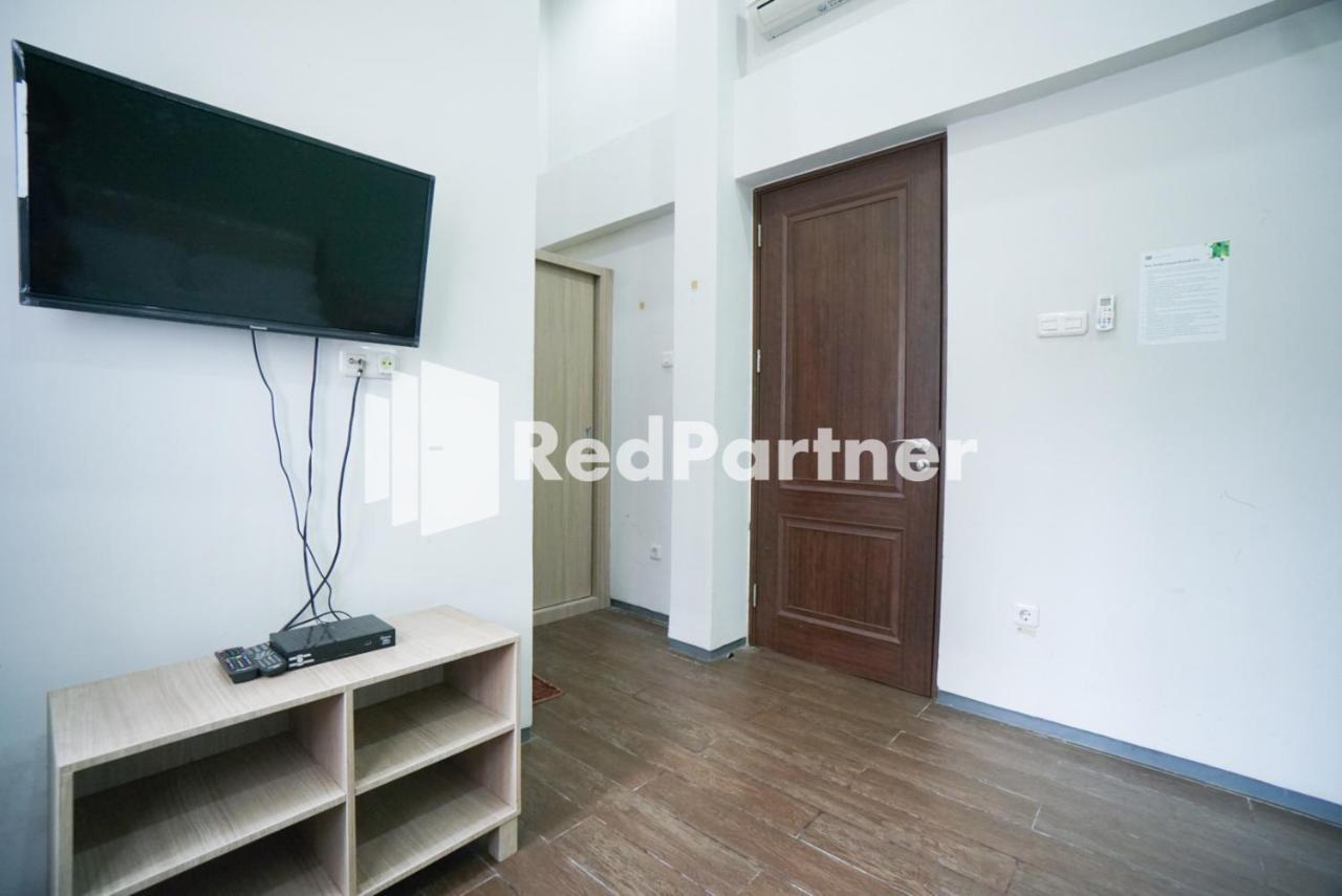 Toba Mansion Syariah Near Benhil Redpartner Hotell Jakarta Exteriör bild