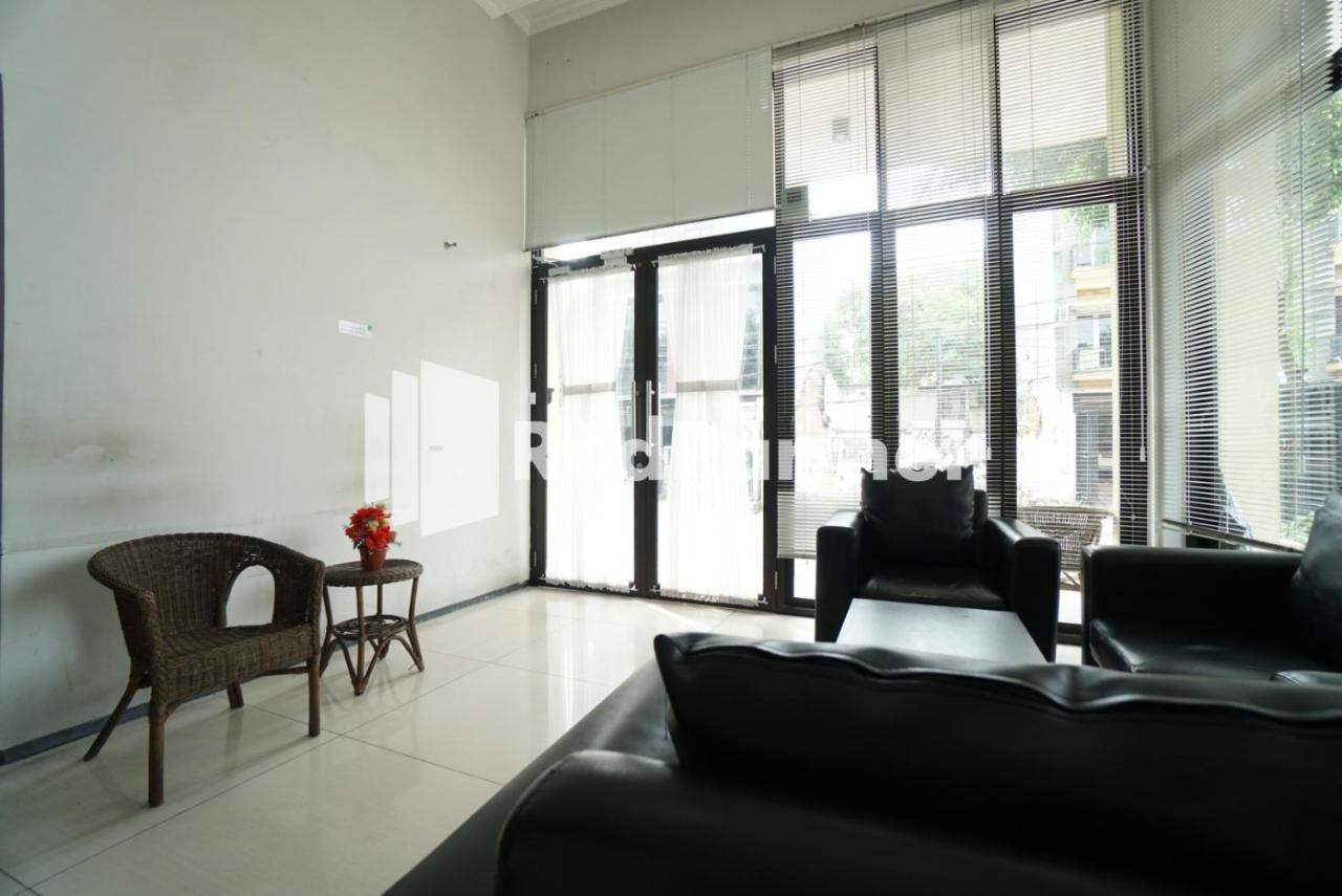 Toba Mansion Syariah Near Benhil Redpartner Hotell Jakarta Exteriör bild