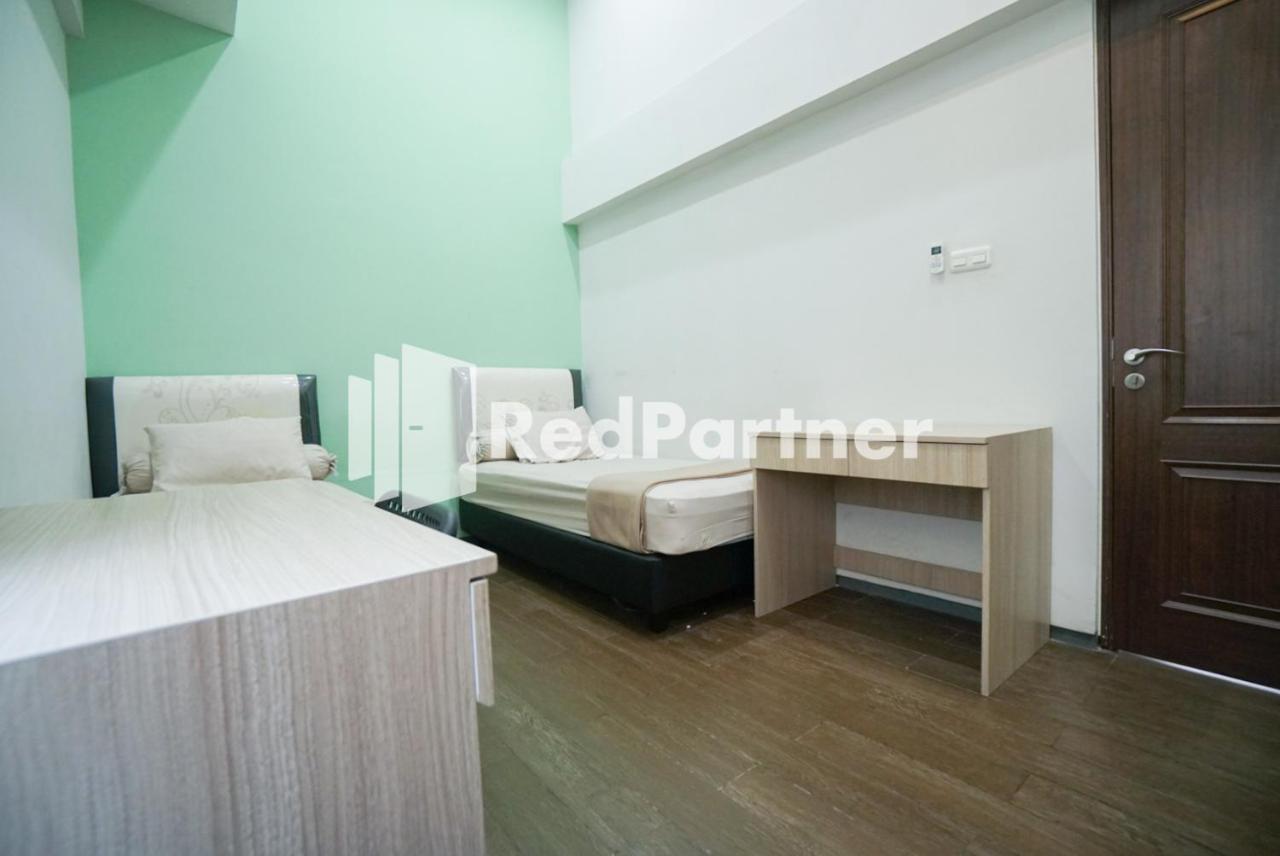 Toba Mansion Syariah Near Benhil Redpartner Hotell Jakarta Exteriör bild